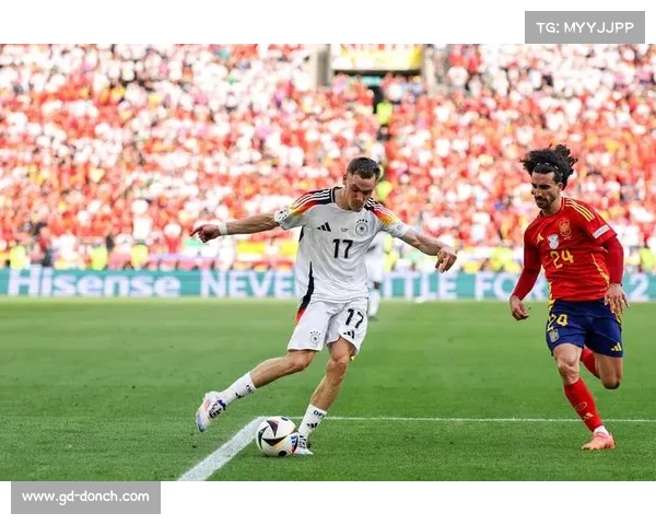 希季尔与C罗巅峰对决全面解析欧洲杯赛场技术与战术博弈